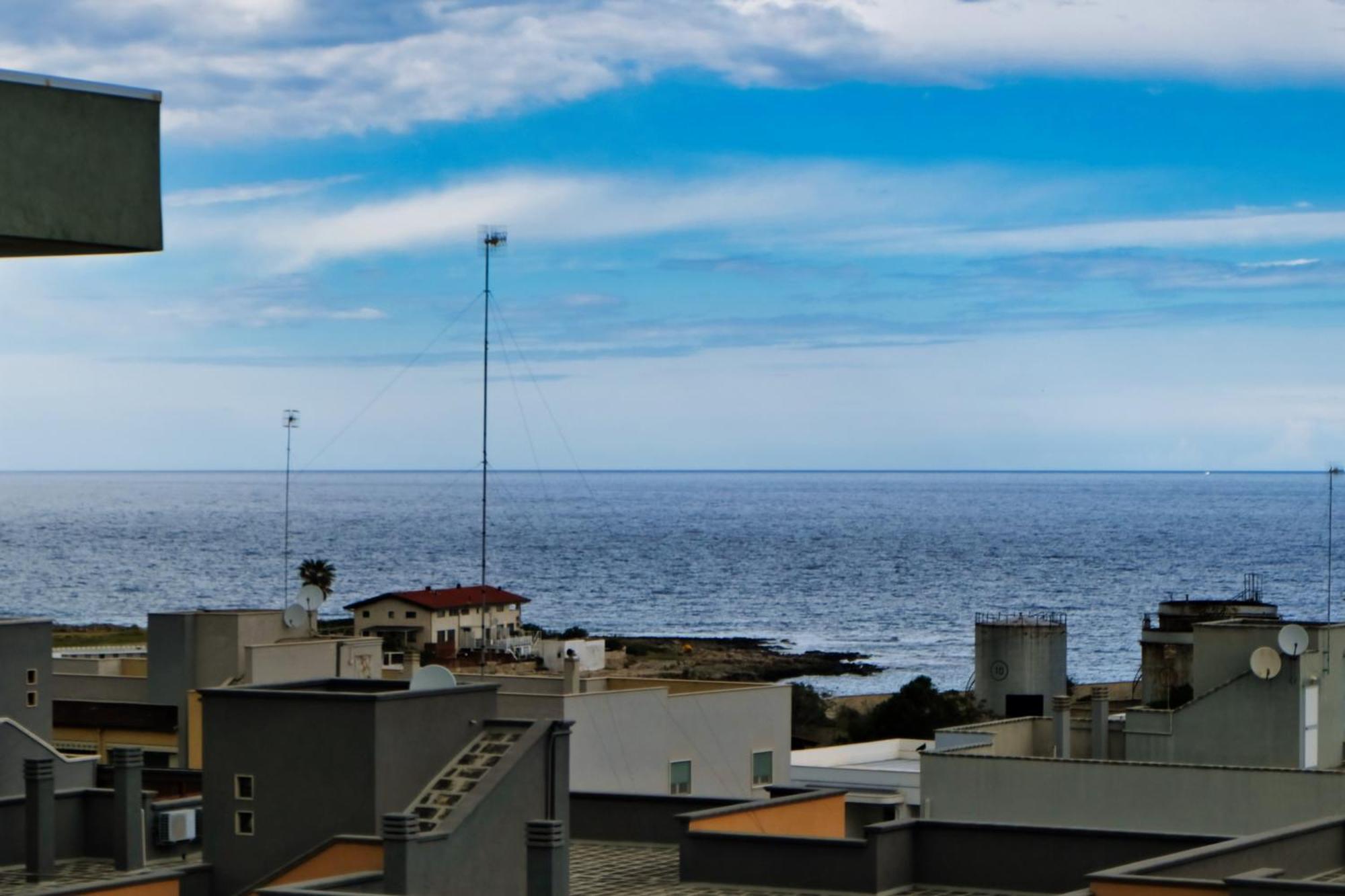 Mare Mary - Appartamento Vista Mare A Monopoli Exterior foto
